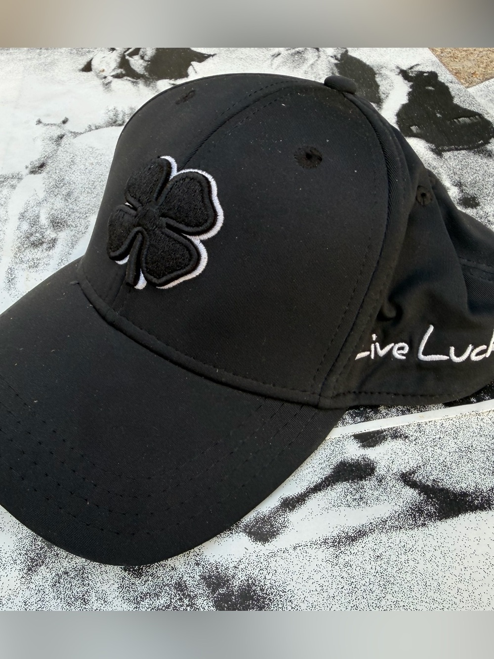 Men Black Clover Baseball Cap - Live Lucky